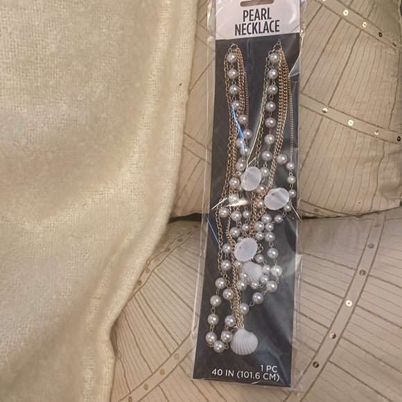 Suit Yourself Costume Co. Pearl Necklace. Pearls&Shells. 40 Inches LongNWT🔺FIRM - Picture 5 of 7